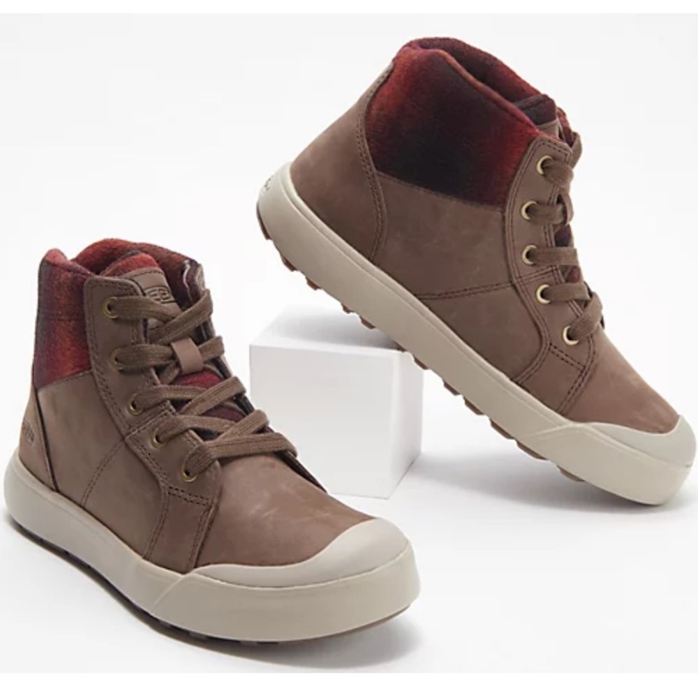 Keen Elena Mid Boot New Size 10